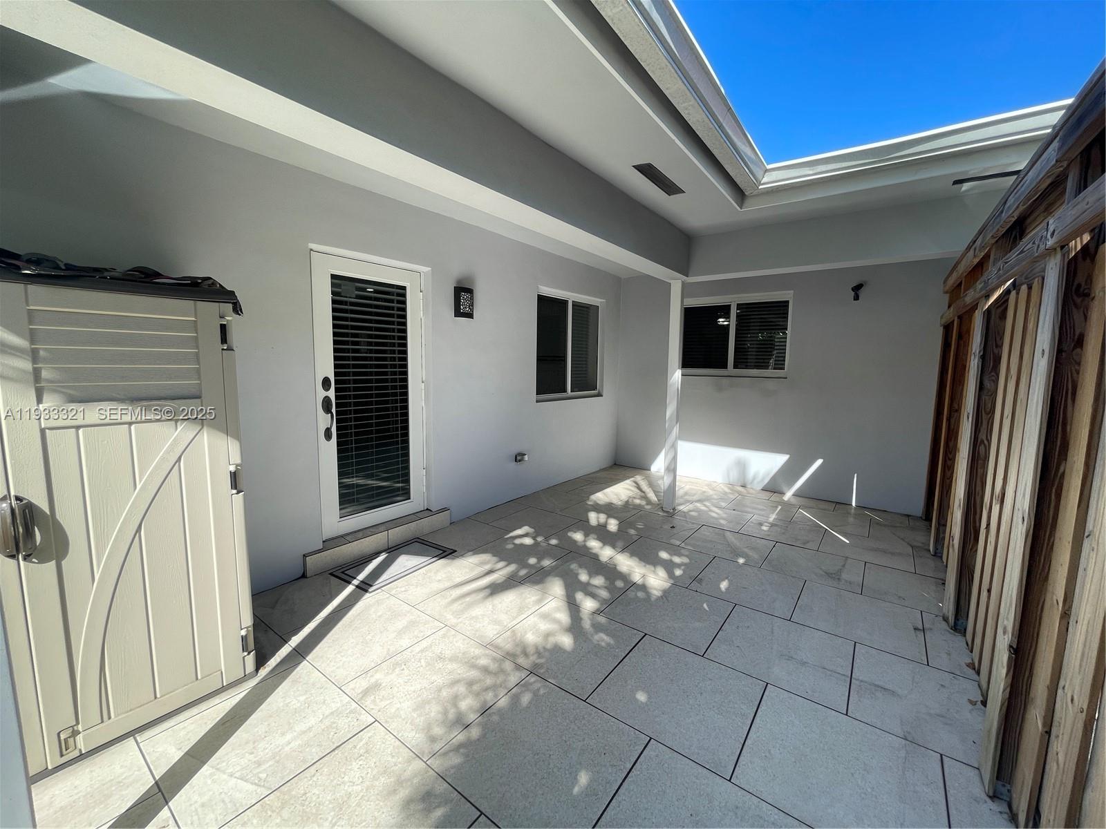 2971 Southwest 35th Avenue, Unit FRONT Miami, FL 33133 - Photo 13 of 14