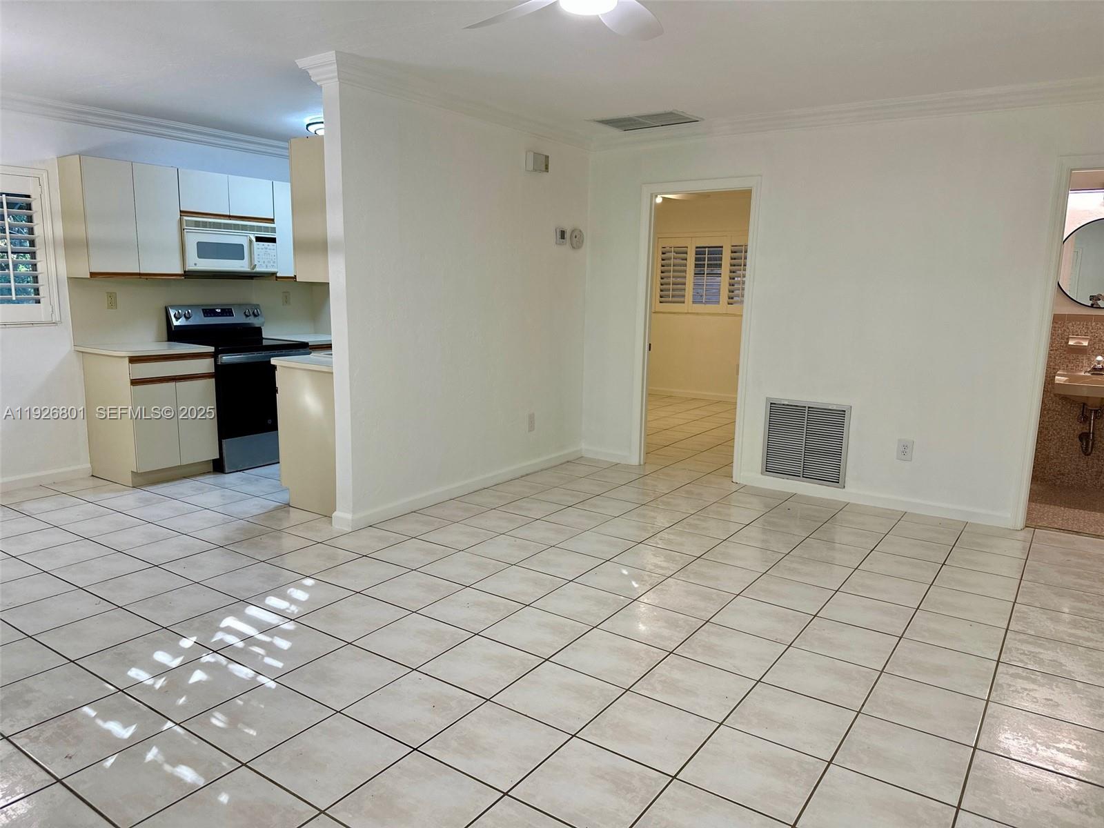 2842 Coconut Avenue, Unit B Miami, FL 33133 - Photo 14 of 23