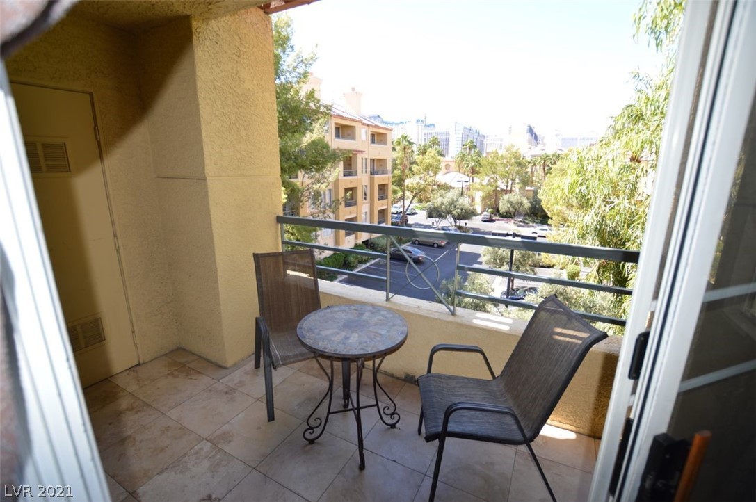270 East Flamingo Road, Unit 304 Las Vegas, NV 89169 - Photo 20 of 39