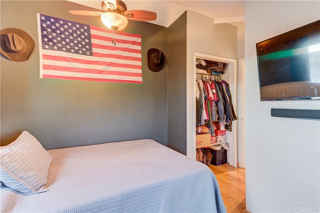 7863 Feenstra Road Paso Robles, CA 93446 - Photo 25 of 61 Bedroom 1