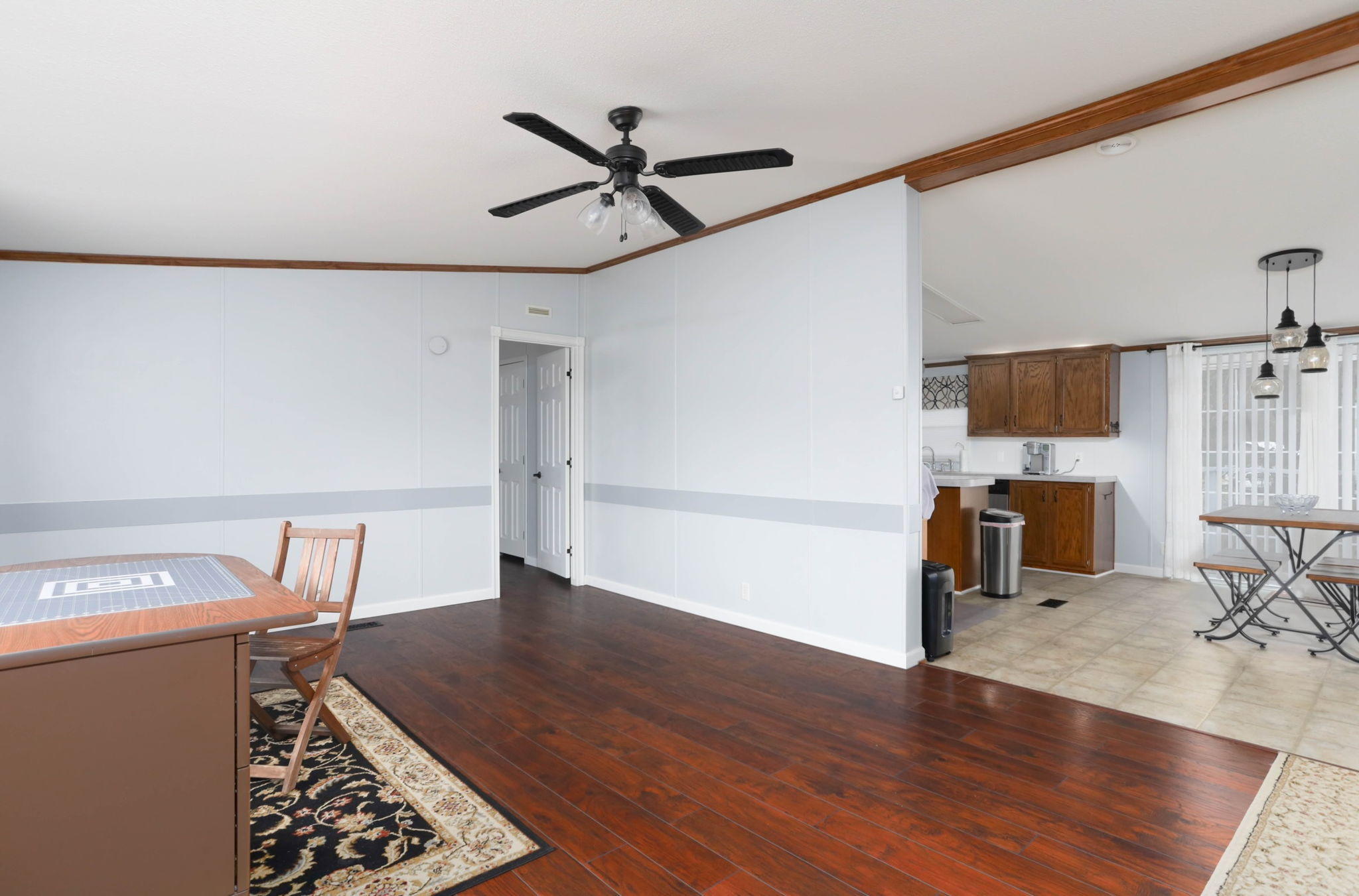276 Rockingham Road, Unit 288 Johnson City, TN 37615 - Photo 5 of 20 6-web-or-mls-F4DB76A7-AAED-400F-9614-9E0