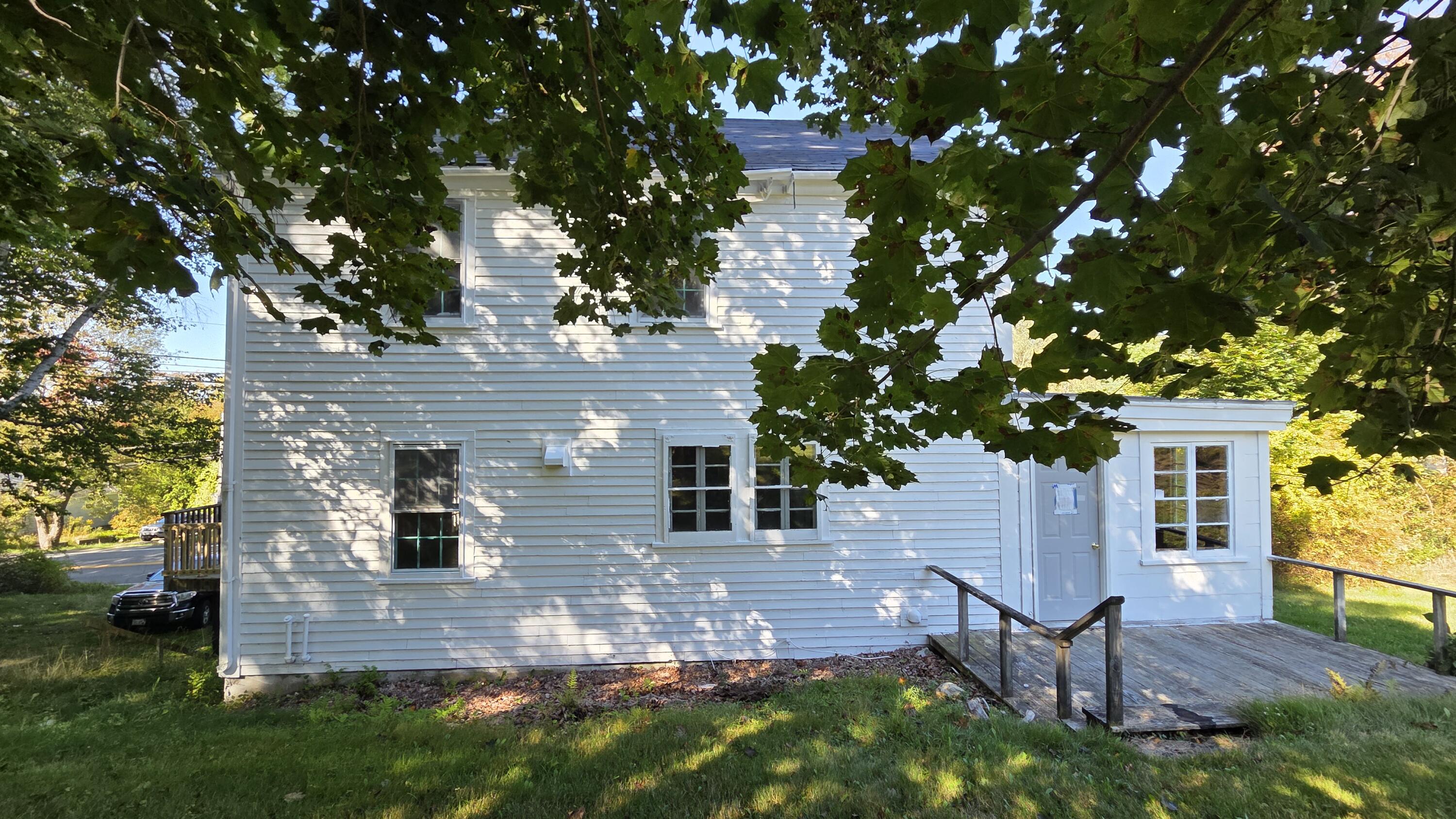 195 River Road Bucksport, ME 04416 - Photo 5 of 32 Back