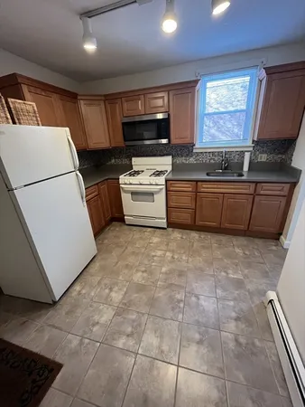 $3,500 | 2 1/2 Mt Vernon Street, Unit B, Boston, MA 02129