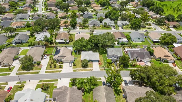 $389,000 | 1709 Powder Ridge Drive, Valrico, FL 33594