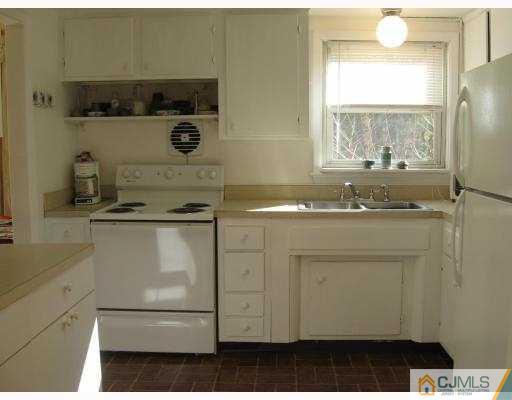 117 Overbrook Road Piscataway, NJ 08854 - Photo 3 of 10 Gallery Image 3