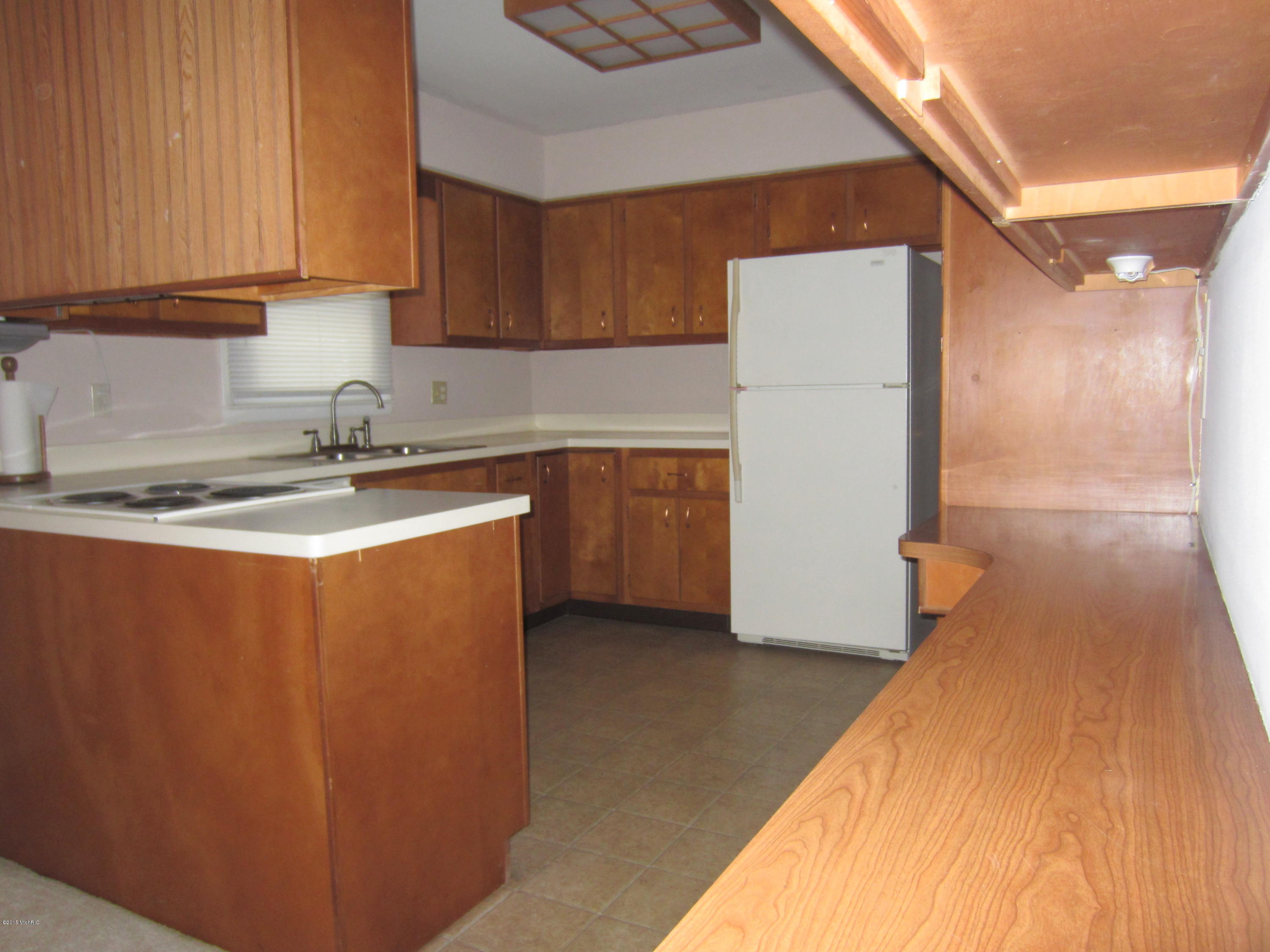 24 Heather Ridge Road Battle Creek, MI 49017 - Photo 17 of 32 kit2