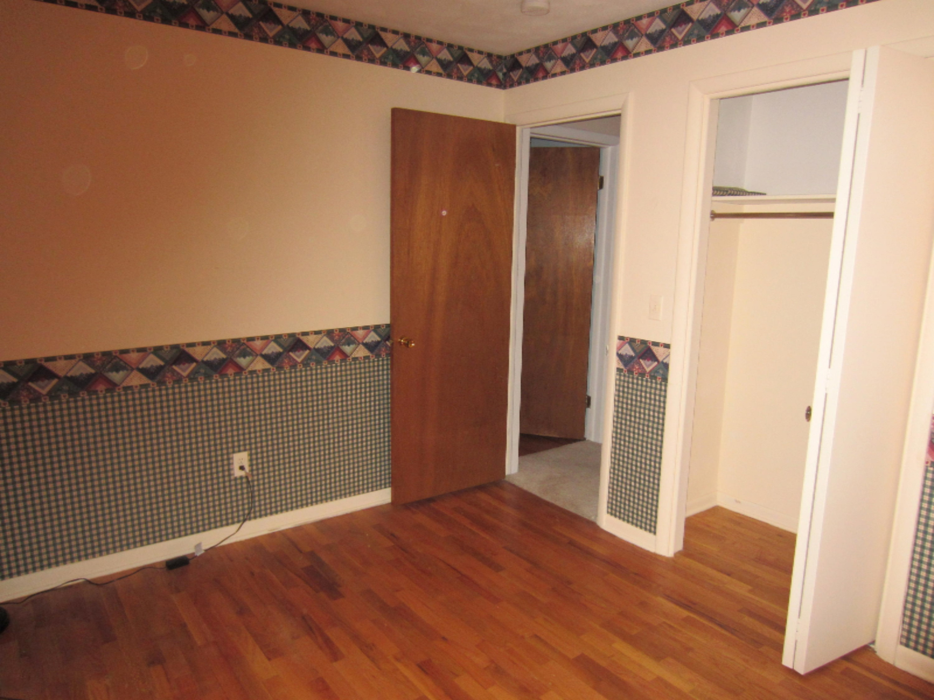 24 Heather Ridge Road Battle Creek, MI 49017 - Photo 6 of 32 Bedroom1 view2