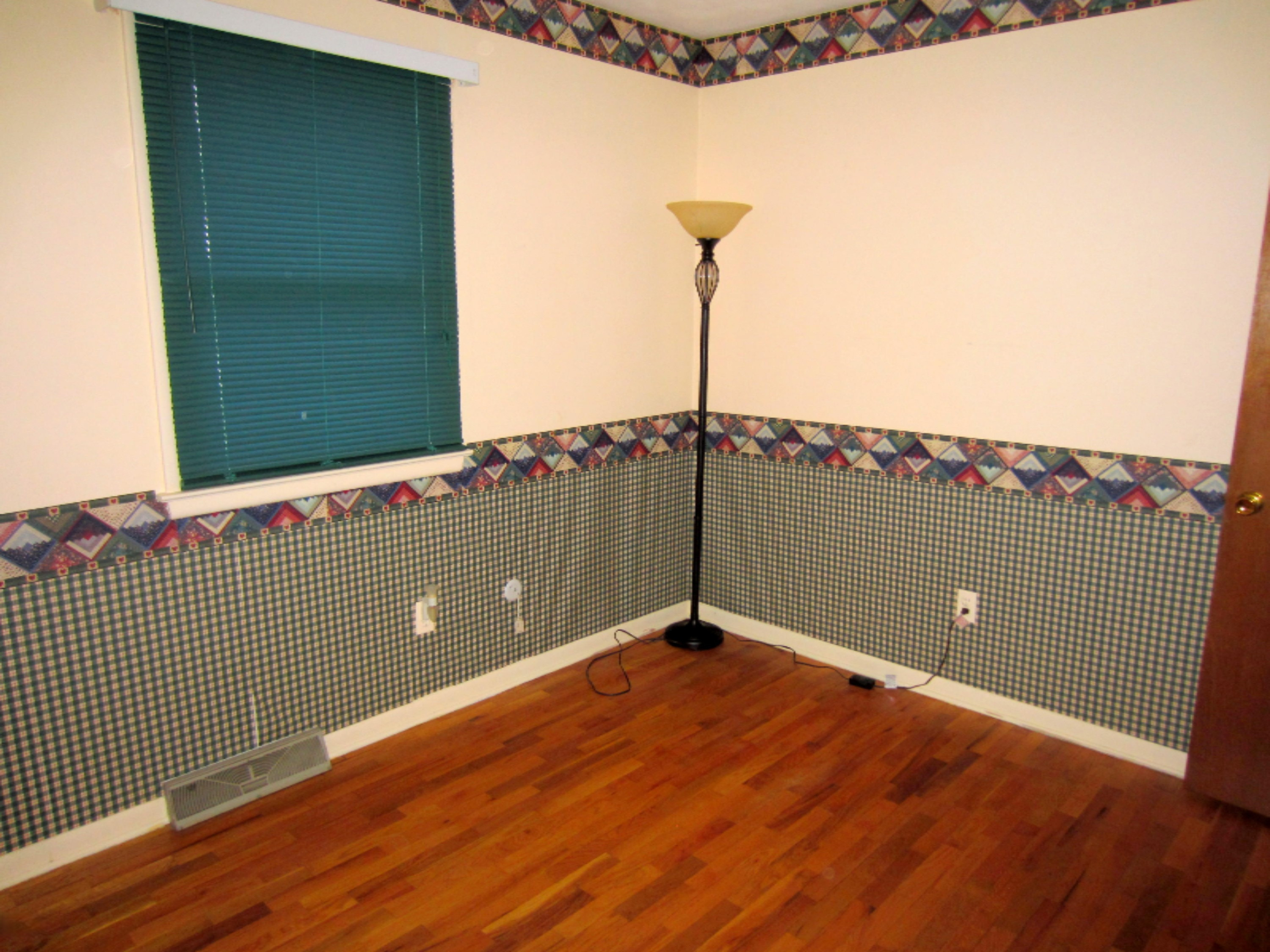 24 Heather Ridge Road Battle Creek, MI 49017 - Photo 7 of 32 Bedroom1 view3
