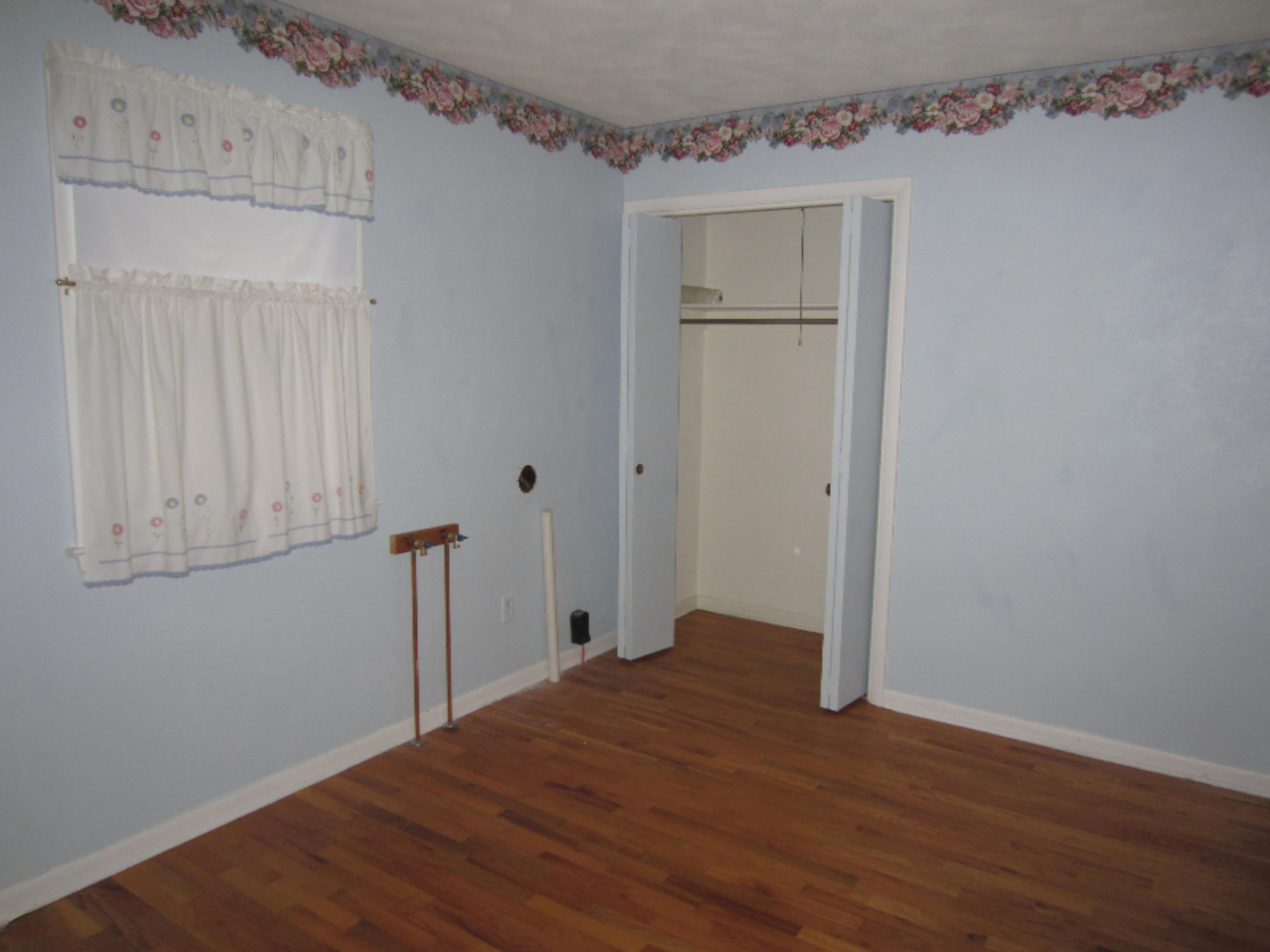 24 Heather Ridge Road Battle Creek, MI 49017 - Photo 10 of 32 Bedroom3 view2