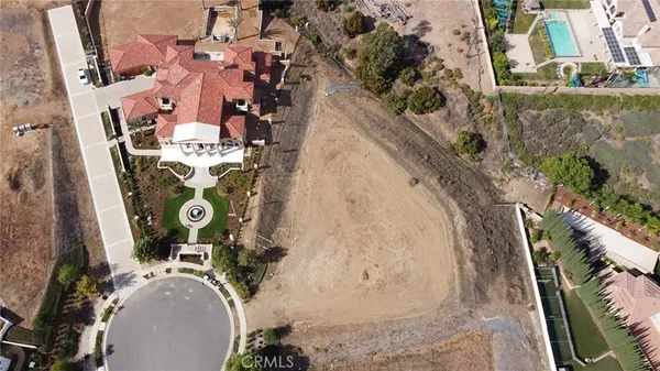 $825,000 | 1257 Via Venezia Circle, Corona, CA 92881