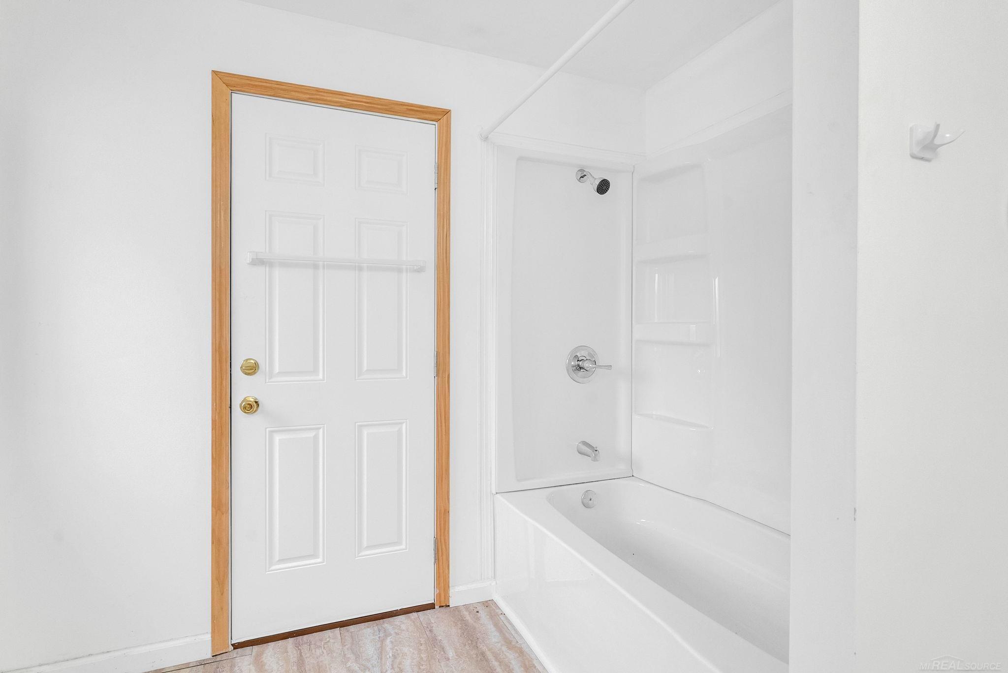 4358 Lakeshore Road Lexington, MI 48450 - Photo 40 of 68