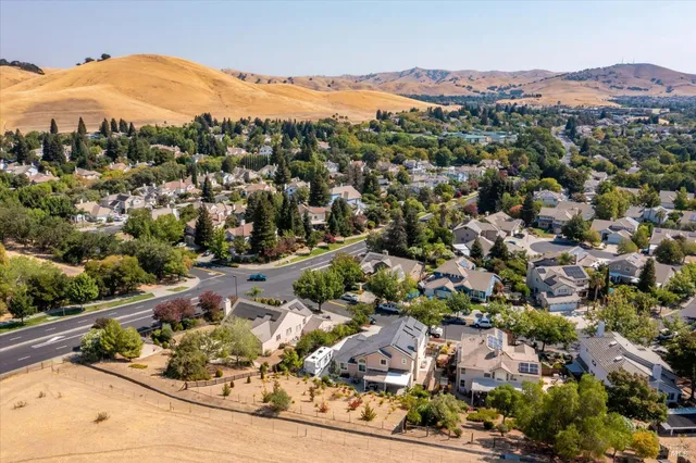 $849,000 | 2225 Hillridge Drive, Fairfield, CA 94534