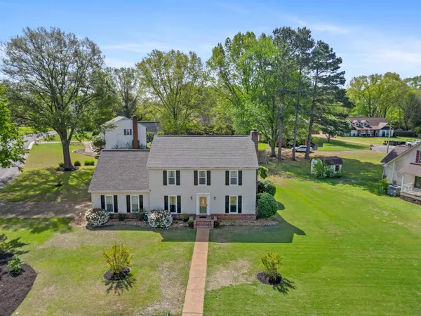 $425,000 | 700 Lancelot Lane, Collierville, TN 38017