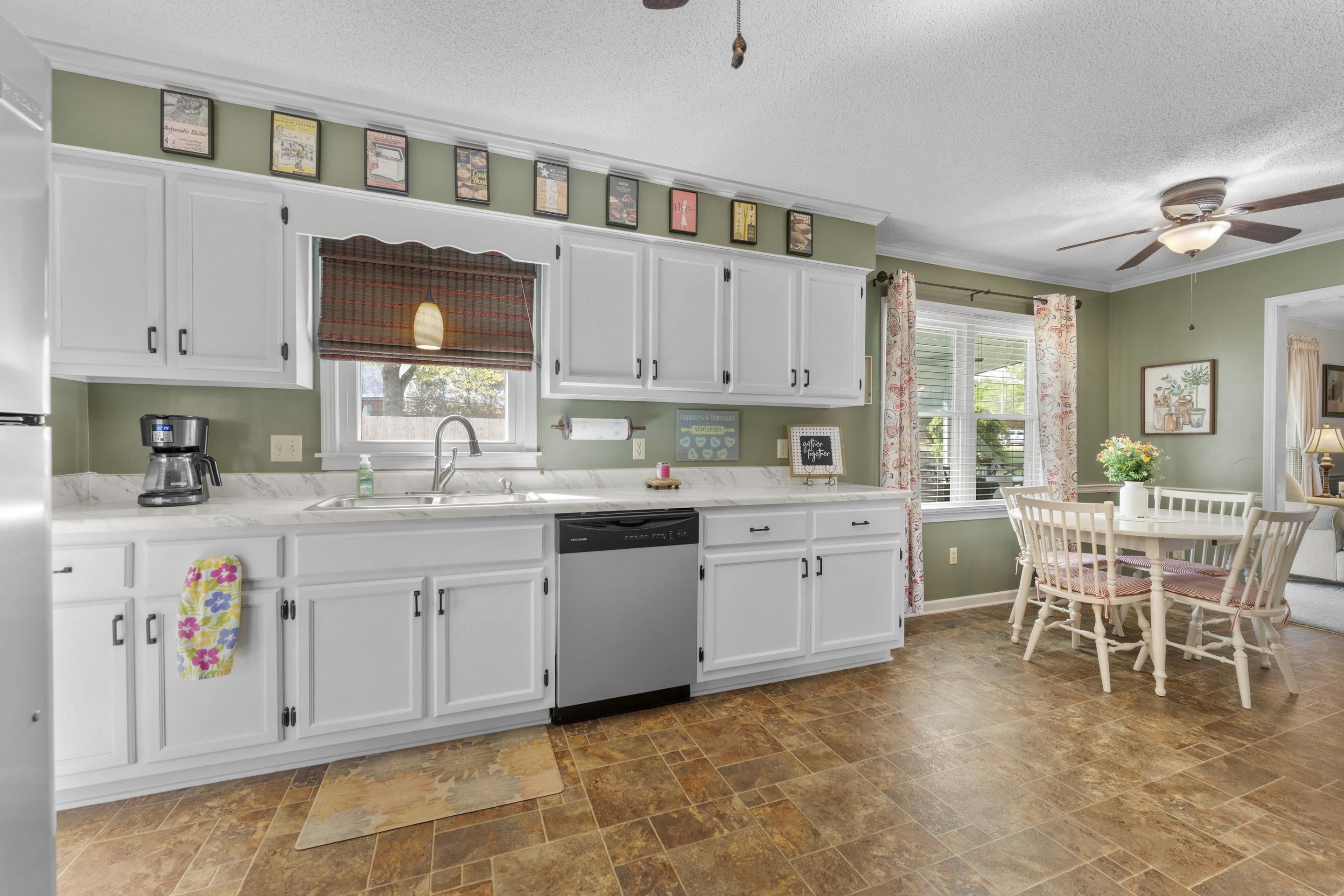 700 Lancelot Lane Collierville, TN 38017 - Photo 10 of 28