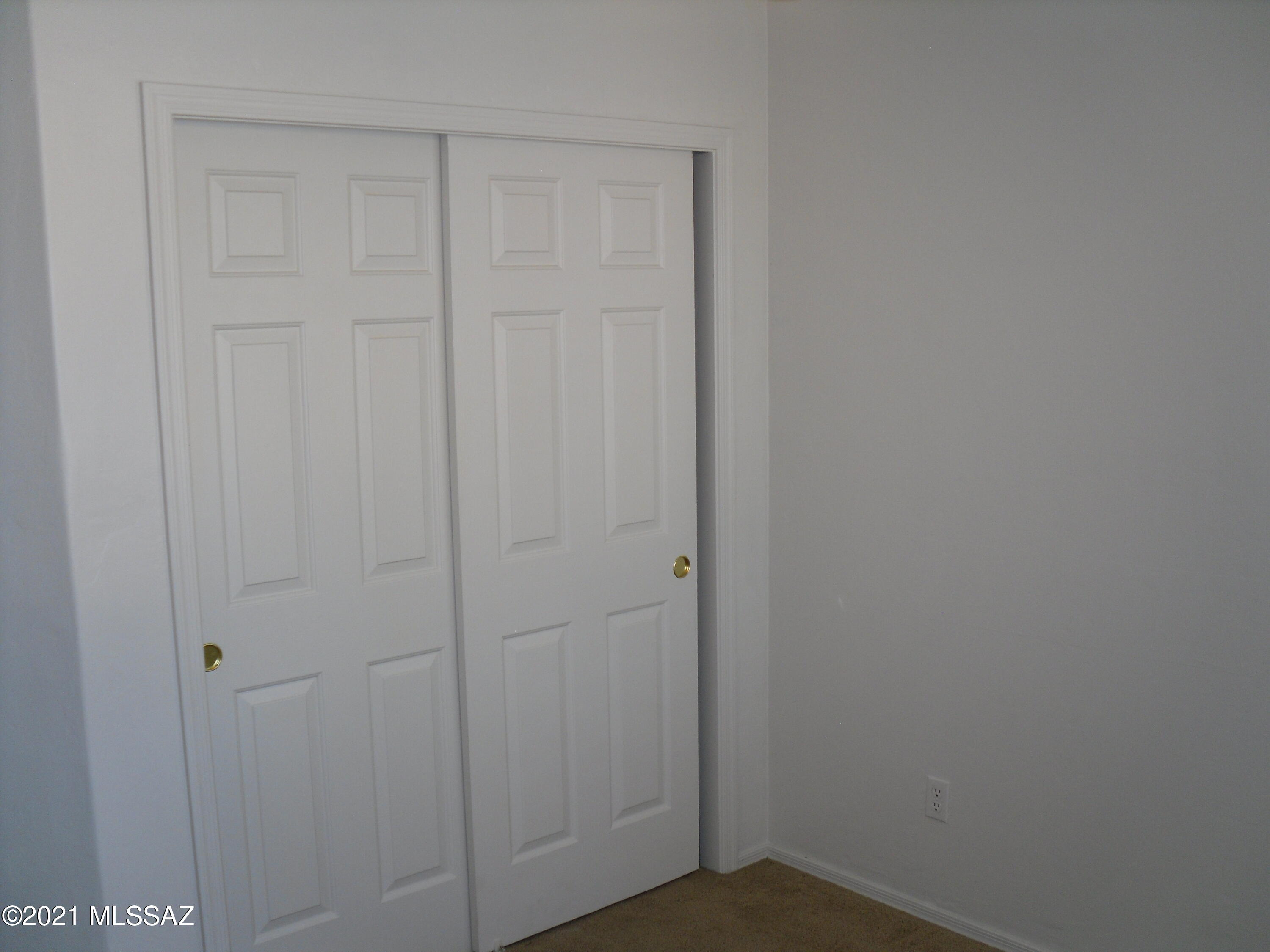 3627 South Desert Promenade Road Tucson, AZ 85735 - Photo 14 of 21 3rd bedroom closet