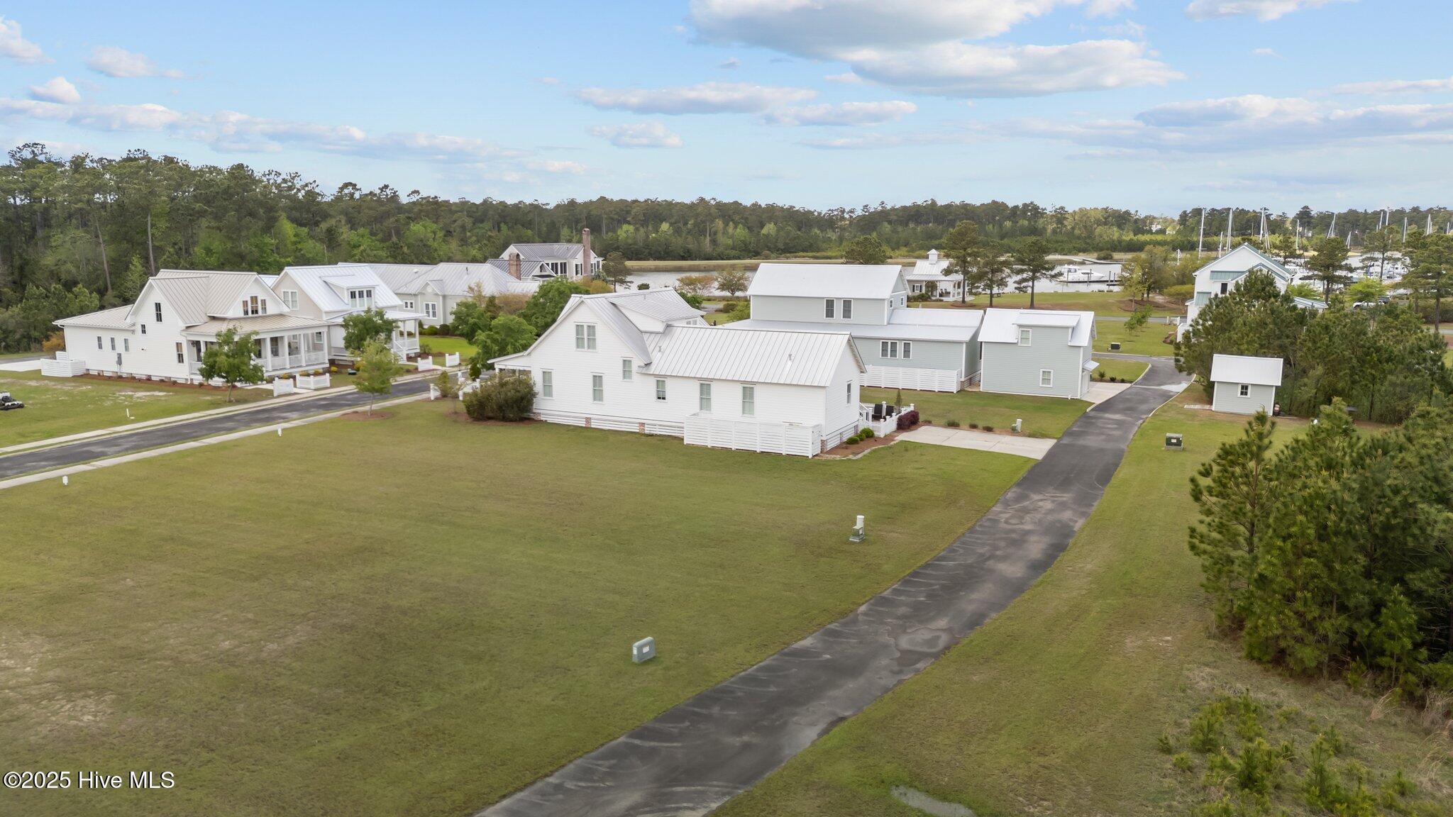 81 Boathouse Road Oriental, NC 28571 - Photo 13 of 59 5-web-or-mls-DJI_20250408142220_0047_D