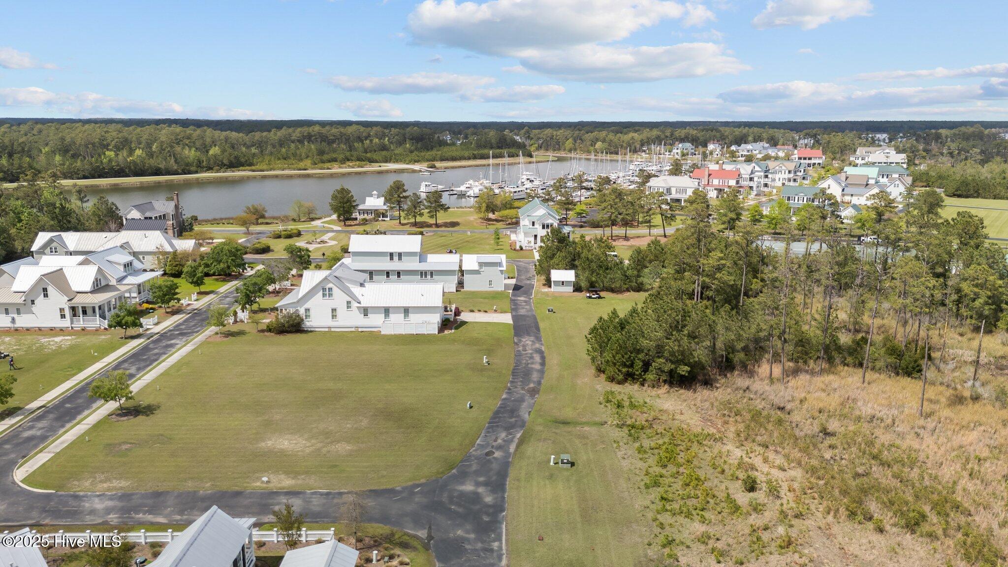 81 Boathouse Road Oriental, NC 28571 - Photo 17 of 59 9-web-or-mls-DJI_20250408142535_0051_D