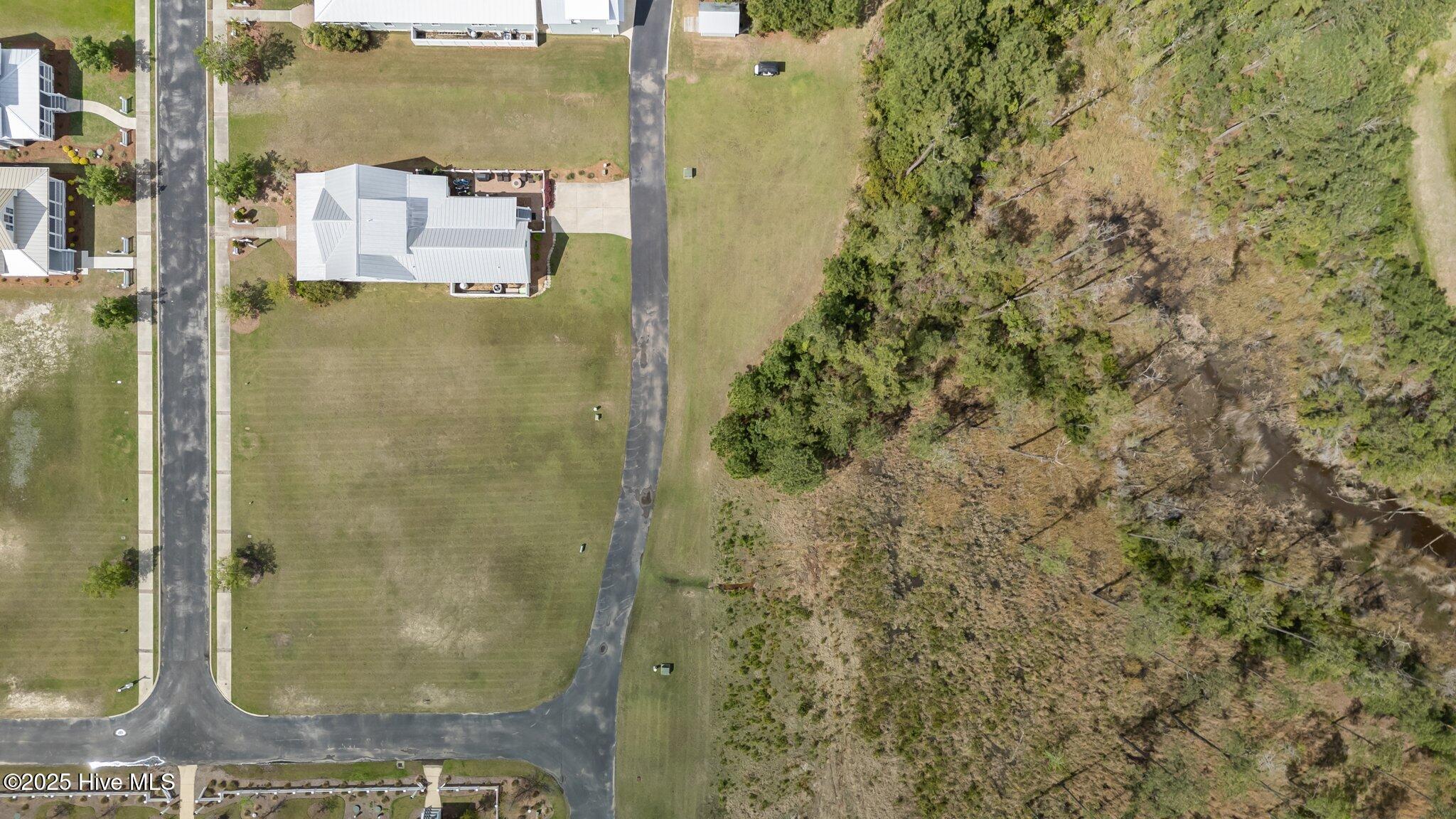 81 Boathouse Road Oriental, NC 28571 - Photo 20 of 59 12-web-or-mls-DJI_20250408142659_0054_D