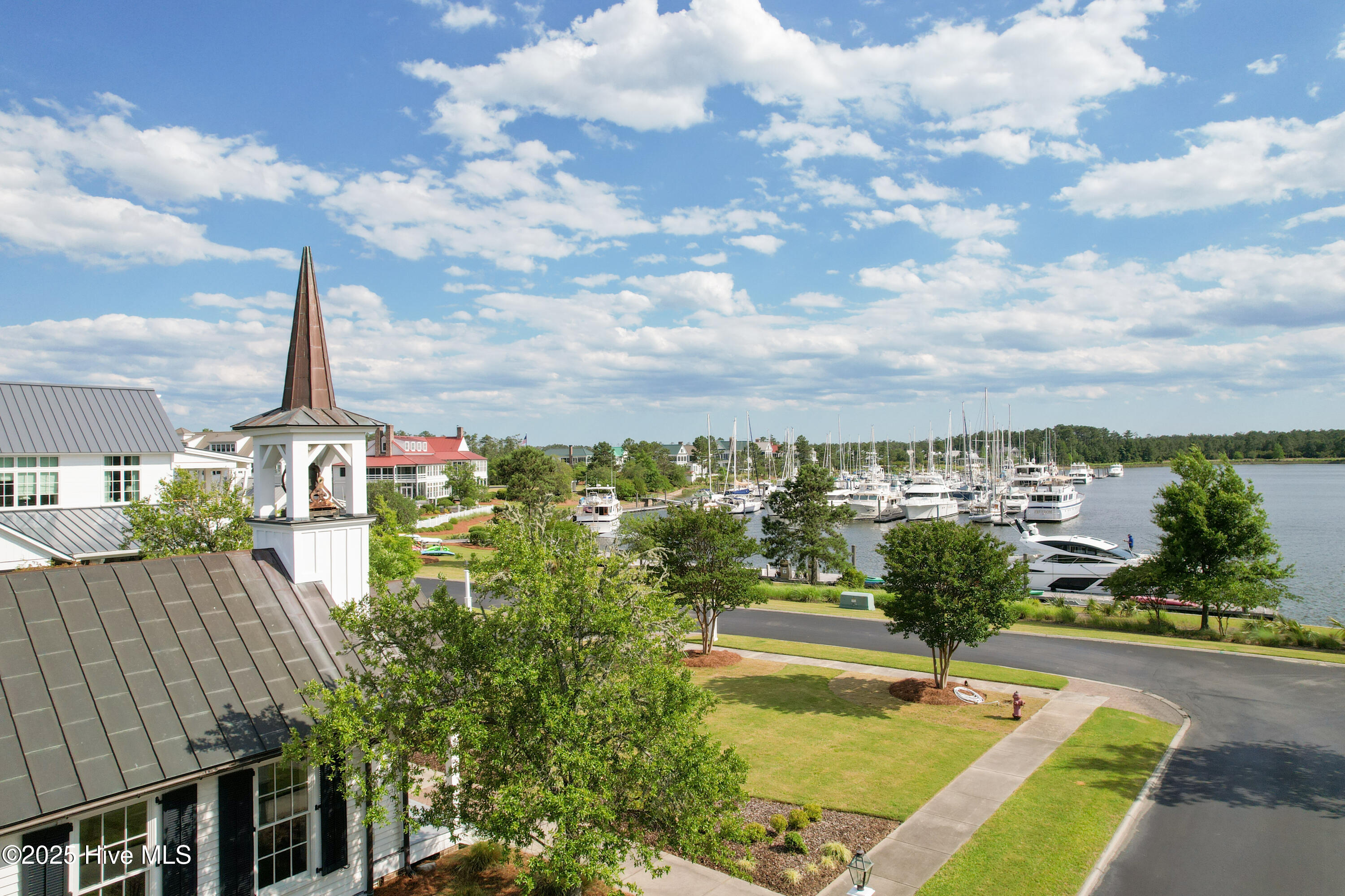 81 Boathouse Road Oriental, NC 28571 - Photo 33 of 59 dji_fly_20250523_164248_648_174803754241