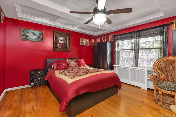 $895,000 | 7-16 160th Street | Beechhurst