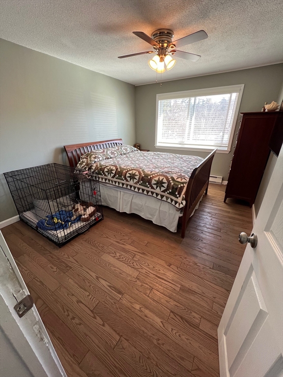 5 Turnpike Road, Unit 233 Townsend, MA 01469 - Photo 12 of 16 a living room with furniture rug and window