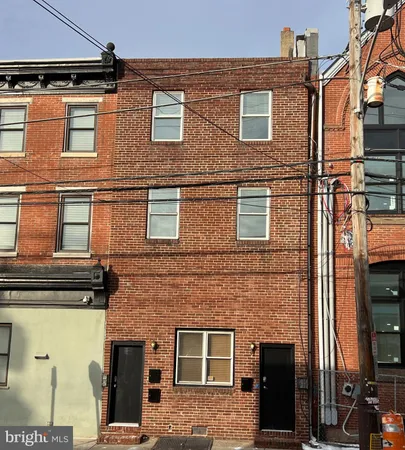 $1,800 | 626 South 8th Street, Unit 2, Philadelphia, PA 19147