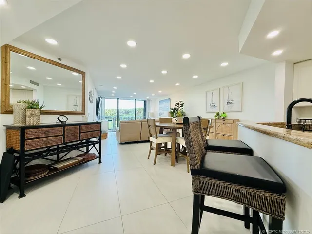 $3,200 | 8800 South Ocean Drive, Unit 102, Jensen Beach, FL 34957