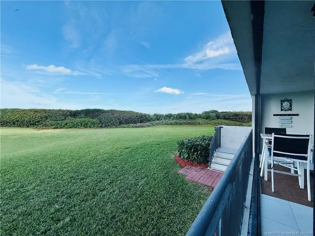 $3,200 | 8800 South Ocean Drive, Unit 102, Jensen Beach, FL 34957