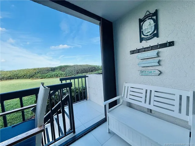 $3,200 | 8800 South Ocean Drive, Unit 102, Jensen Beach, FL 34957