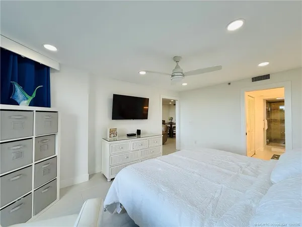 $3,200 | 8800 South Ocean Drive, Unit 102, Jensen Beach, FL 34957