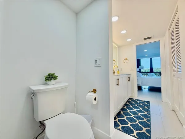 $3,200 | 8800 South Ocean Drive, Unit 102, Jensen Beach, FL 34957