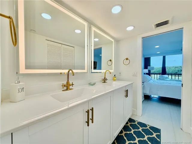 $3,200 | 8800 South Ocean Drive, Unit 102, Jensen Beach, FL 34957