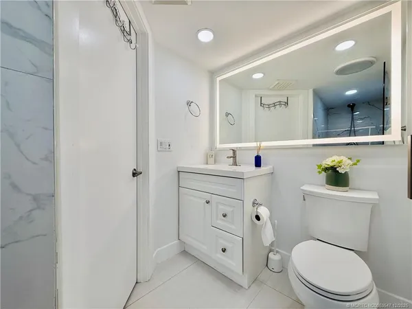 $3,200 | 8800 South Ocean Drive, Unit 102, Jensen Beach, FL 34957