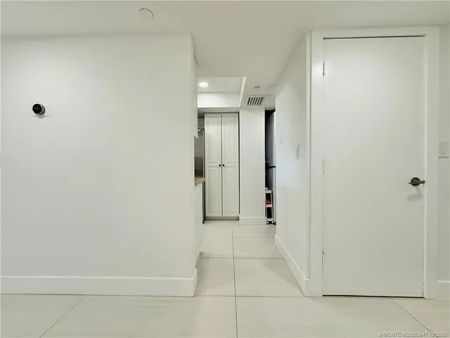 $3,200 | 8800 South Ocean Drive, Unit 102, Jensen Beach, FL 34957