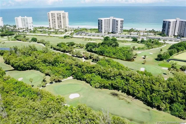 $3,200 | 8800 South Ocean Drive, Unit 102, Jensen Beach, FL 34957