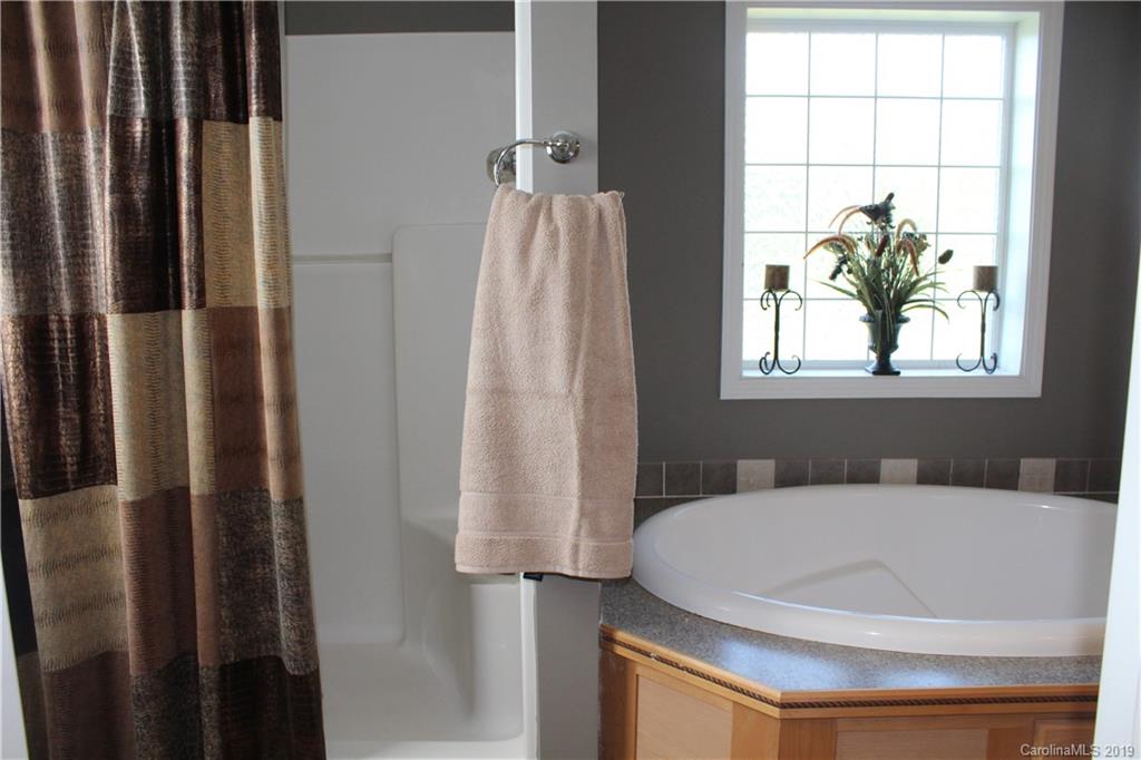 649 Faith Road Mooresville, NC 28115 - Photo 13 of 39 Gallery Image 13