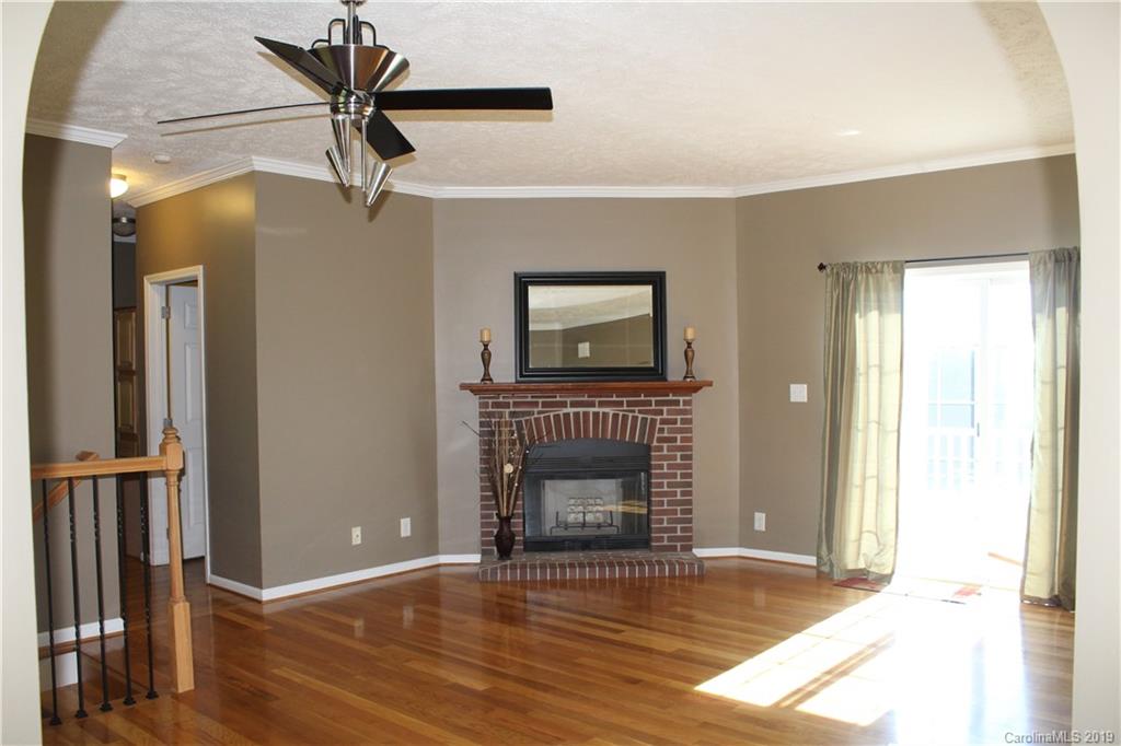 649 Faith Road Mooresville, NC 28115 - Photo 3 of 39 Gallery Image 3
