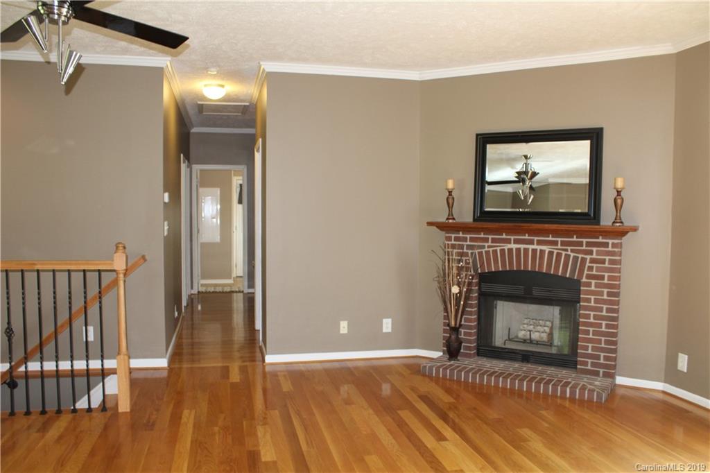 649 Faith Road Mooresville, NC 28115 - Photo 8 of 39 Gallery Image 8