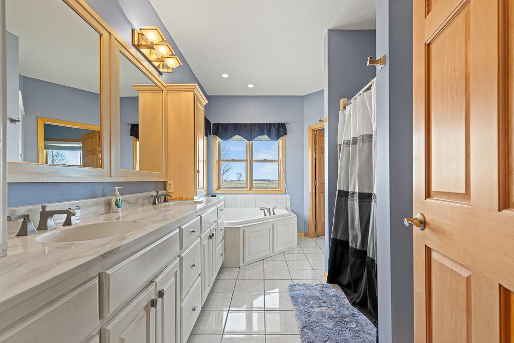 2507 River Road Marshall, MN 56258 - Photo 28 of 81