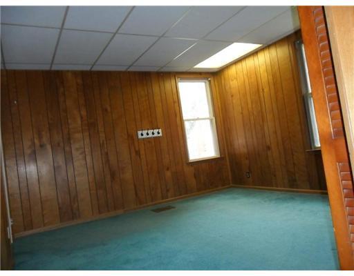 201 North Springfield Street St. Paris, OH 43072 - Photo 8 of 13
