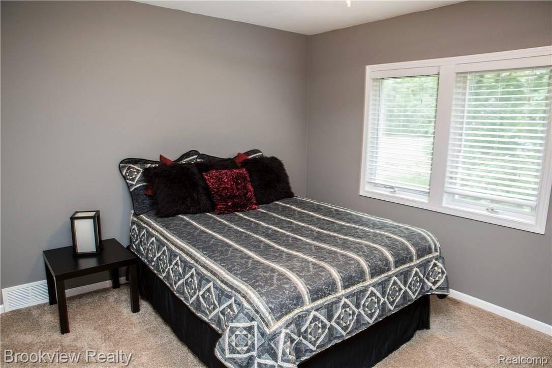 1020 East Gunn Road Rochester, MI 48306 - Photo 29 of 44 web4W0A6072.jpg