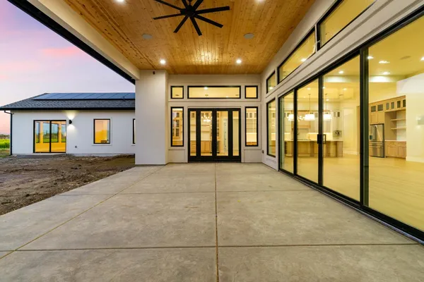 $2,199,000 | 3527 Otis Avenue, West Sacramento, CA 95691