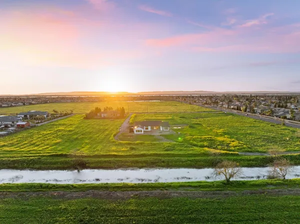 $2,199,000 | 3527 Otis Avenue, West Sacramento, CA 95691