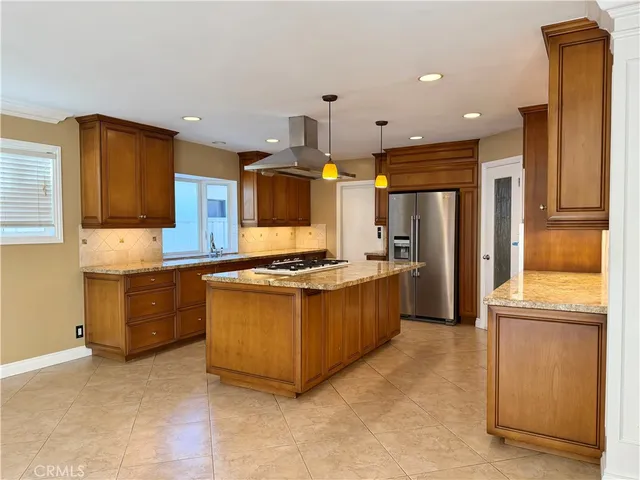 $4,295 | 4848 Ironwood Avenue, Seal Beach, CA 90740