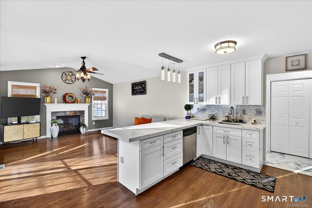 72 Broadmere Road Stratford, CT 06614 - Photo 11 of 35 Gallery Image 11
