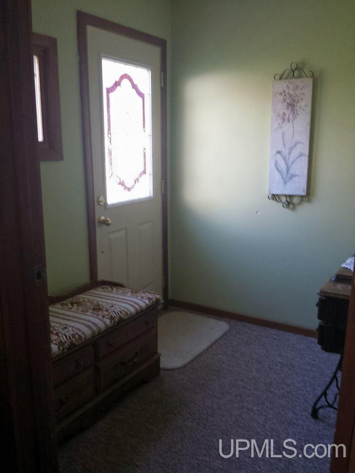 524 North 4th Street L'Anse, MI 49946 - Photo 8 of 25