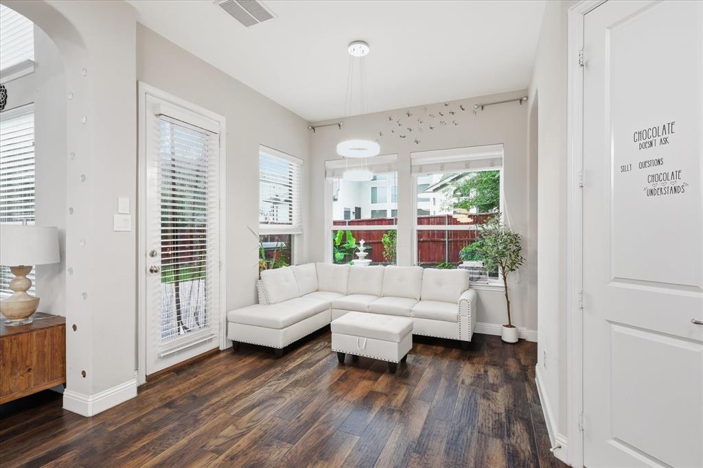 5631 Romantik Road Frisco, TX 75035 - Photo 11 of 40