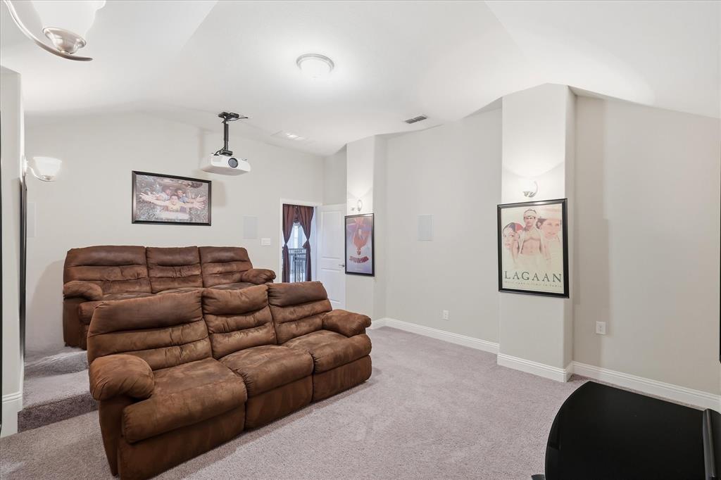 5631 Romantik Road Frisco, TX 75035 - Photo 17 of 40