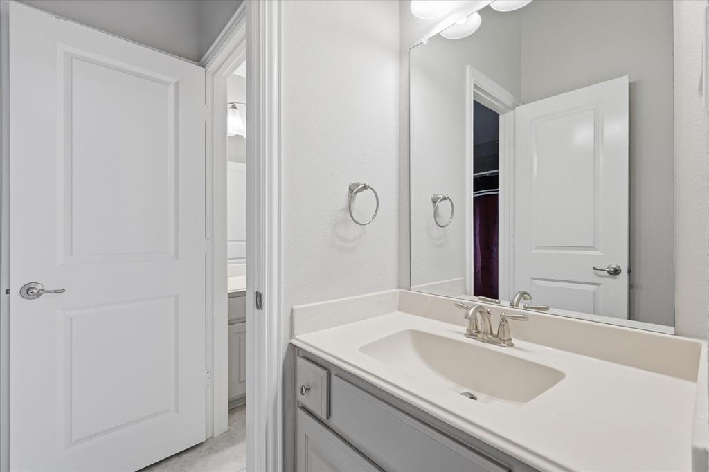5631 Romantik Road Frisco, TX 75035 - Photo 26 of 40