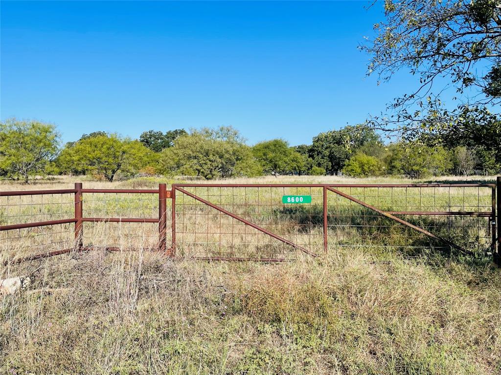 8600 I-20 Access Road Eastland, TX 76448 - Photo 4 of 10 a view of a garden